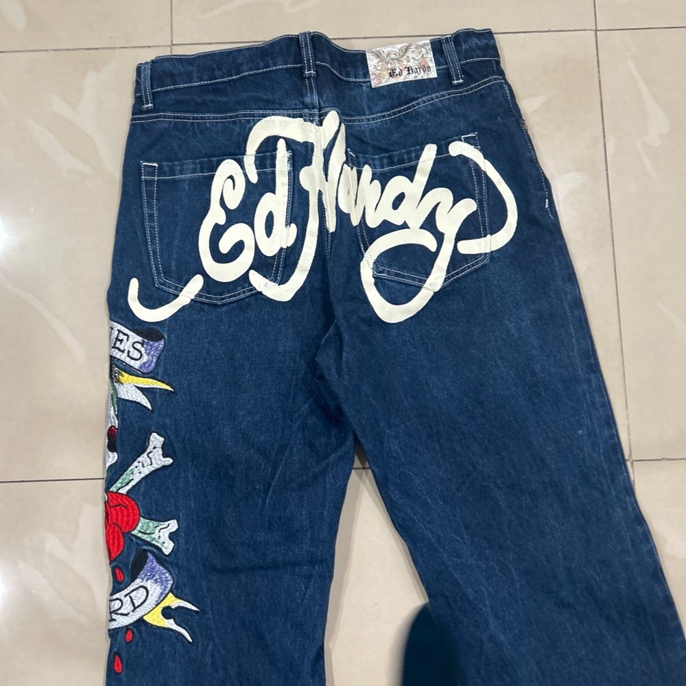 Ed Hardy - Picture 2 of 2